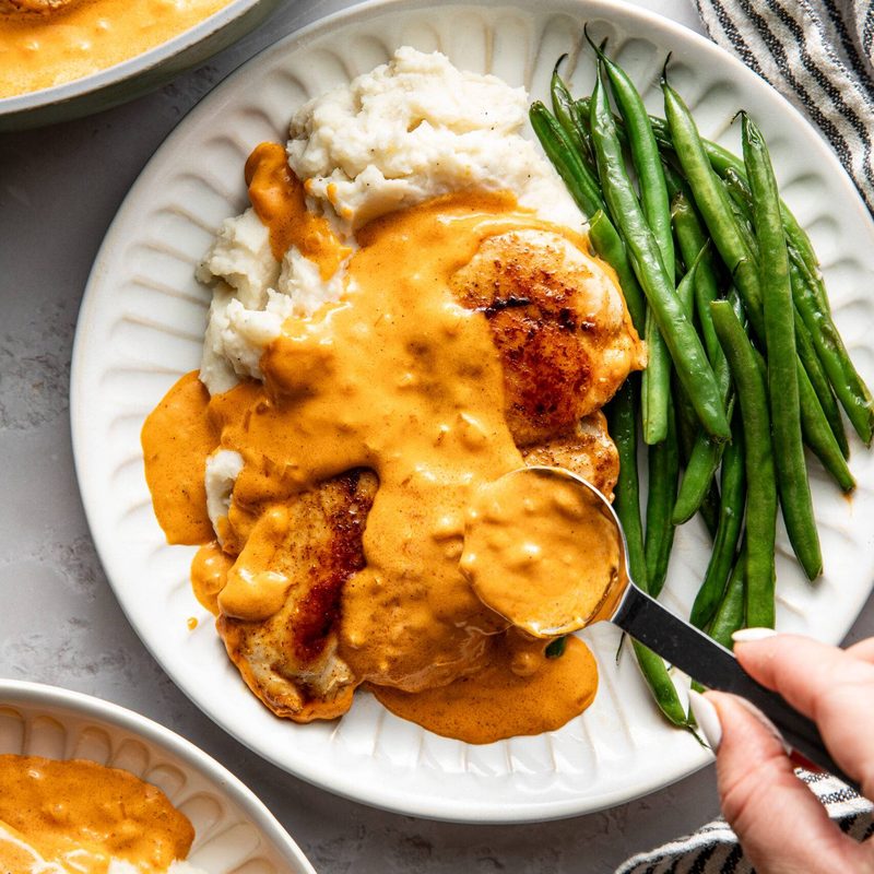 Cajun chicken with cream sauce.